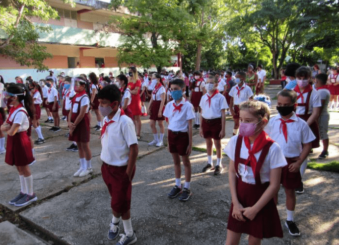 Holguin1